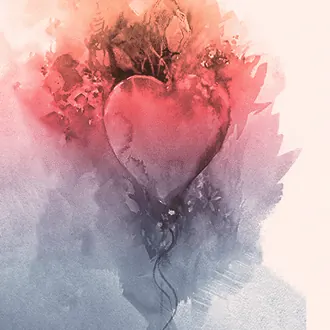 Acuarela de un corazón entre flores, en tonos coral y azul.